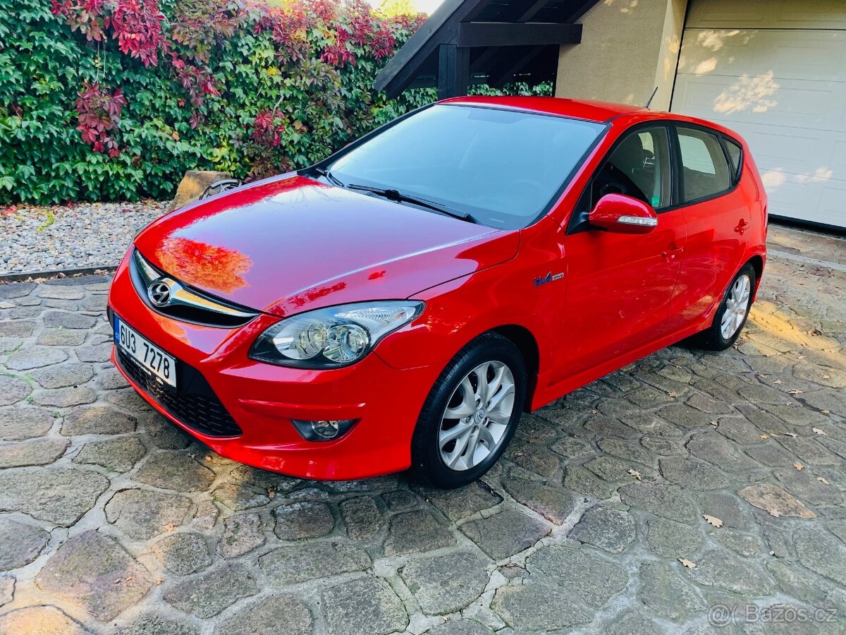 HYUNDAI i30 1.6i 93kW Nové v ČR 1 Majitel velmi pěkný