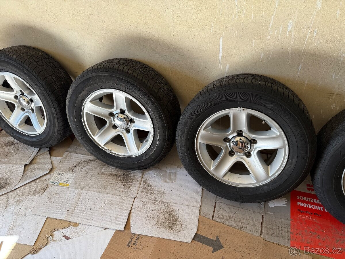 Alu kola R16 rozteč 5x139,7