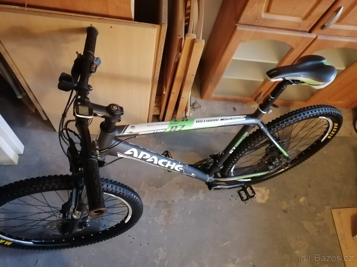 horské kolo Apache Manitou A7 - černá/zelená