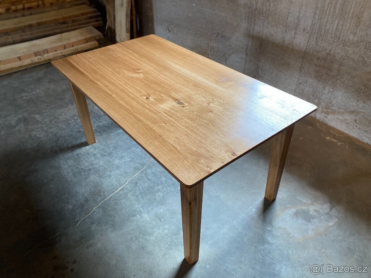 Masivní dubový jídelní stůl | 160×90×75 cm