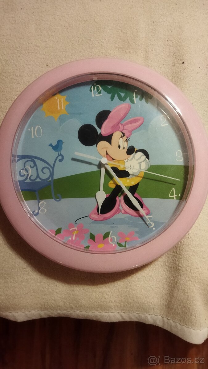 Dětské hodiny Minnie