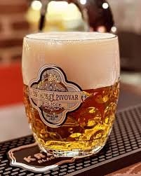 Polička - pivní sklo, sklenice 0,5L PRAGUE