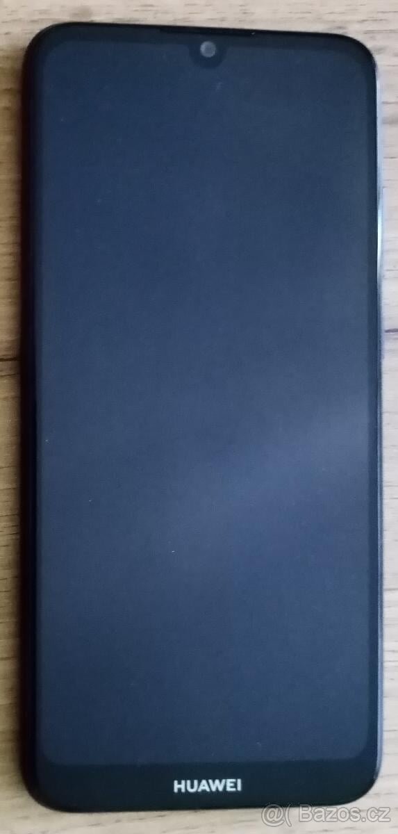 Prodám velice zachovalý HUAWEI Y6 2019