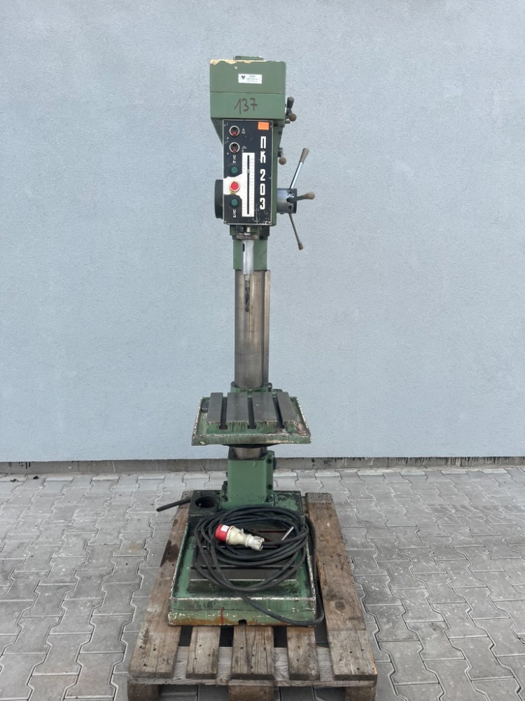 137. Sloupová vrtačka NK 203