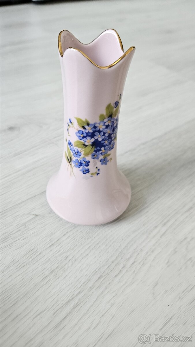 Růžový porcelán