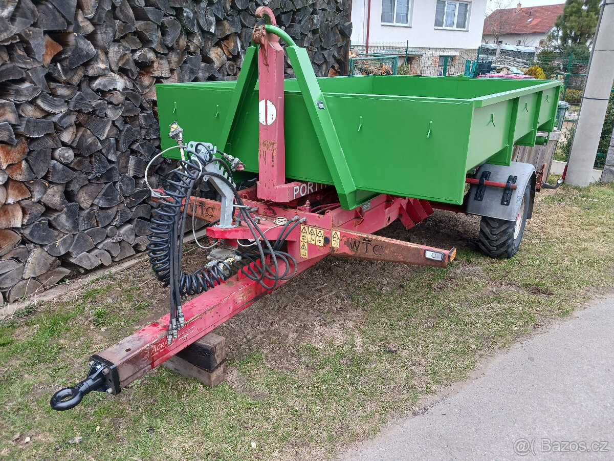 Traktorovy nosič kontejnerú WTC Portýr 5