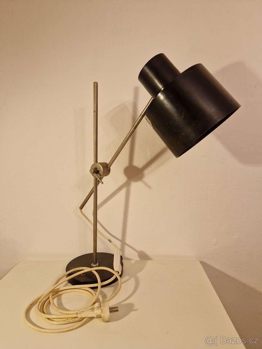 lampa "komisařka" Elektrosvit 1012.01 (J.Šuchaň 1970)