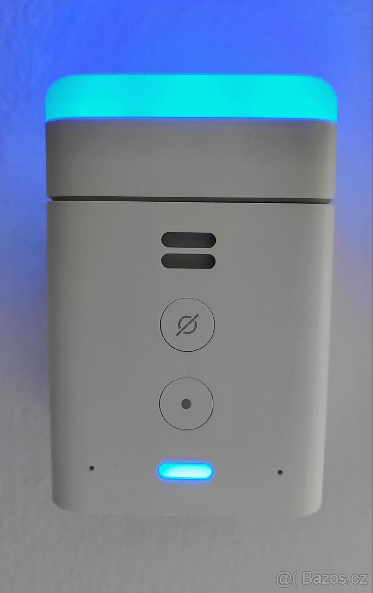 Amazon Echo Flex-9AD se Smart nočním světlem
