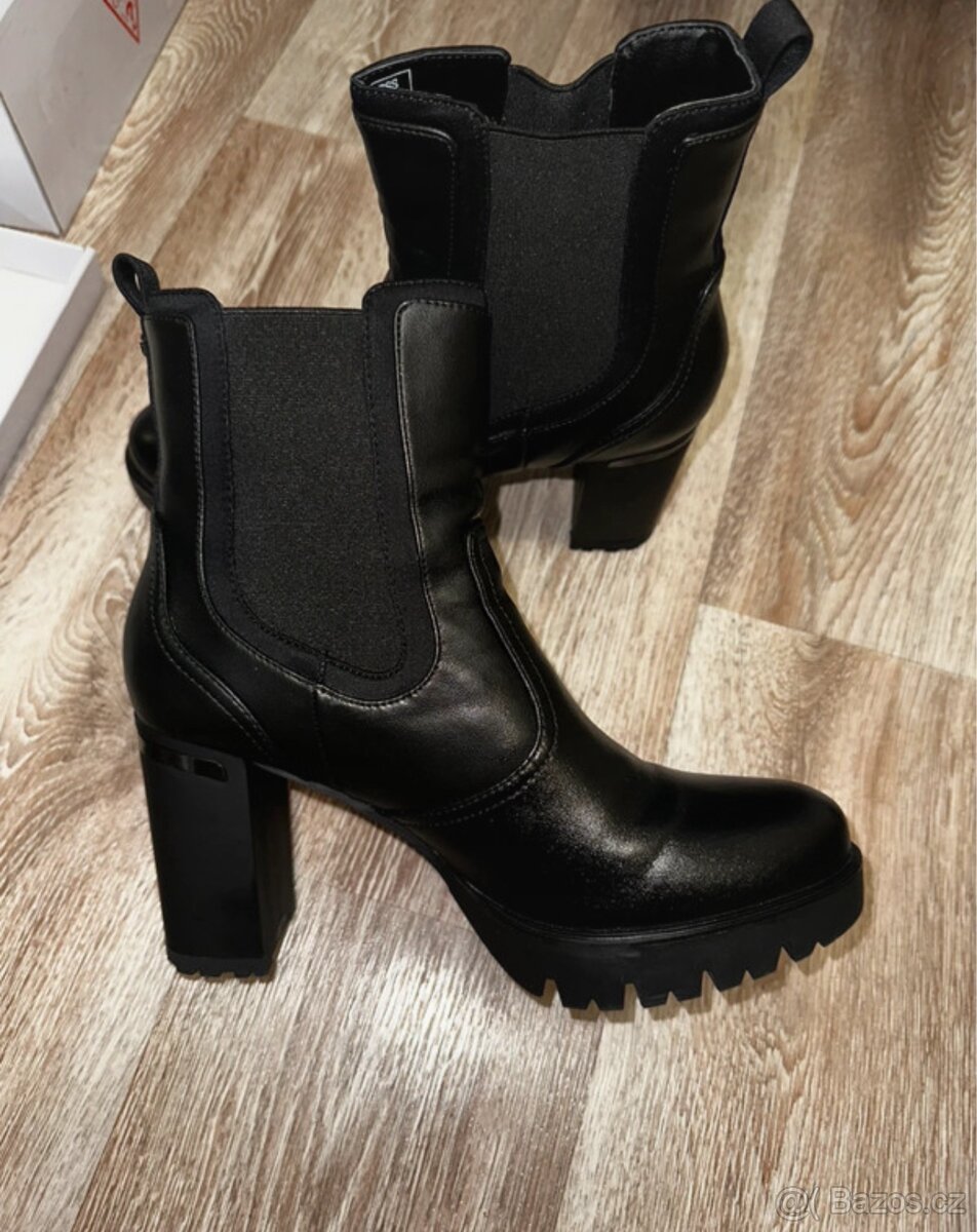 Guess 40