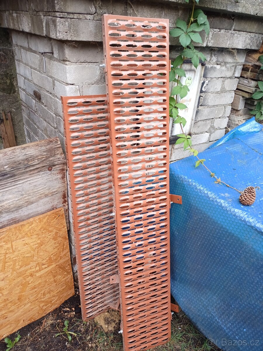 2x Kompletní sada nášlapů typ U 150cm a120cm