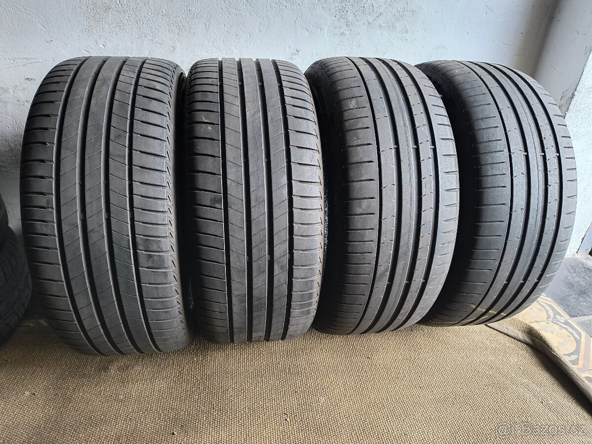 LETNÍ PNEU BRIDGESTONE A PIRELLI 245/40/19-4KS