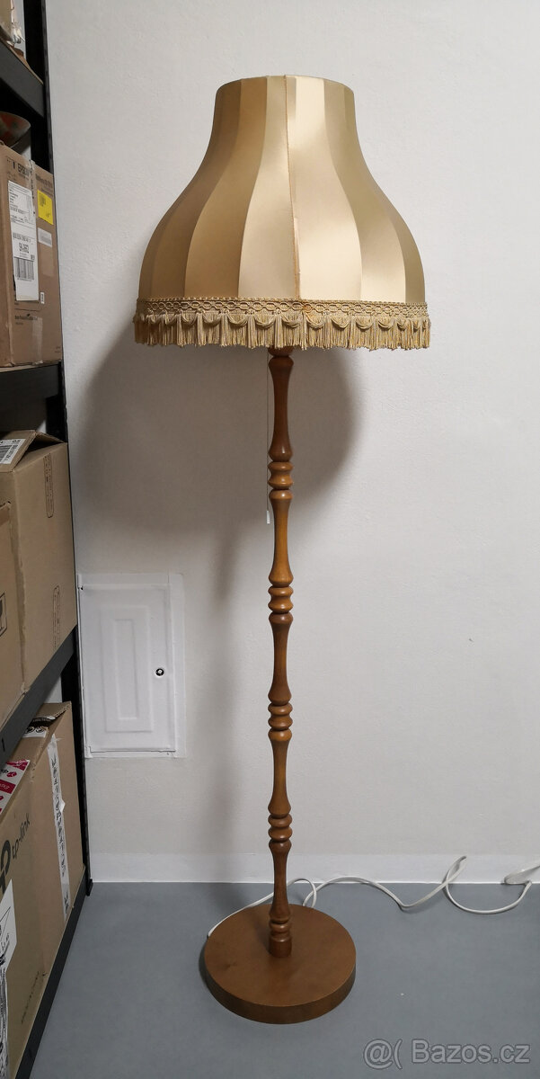 Starožitná lampa