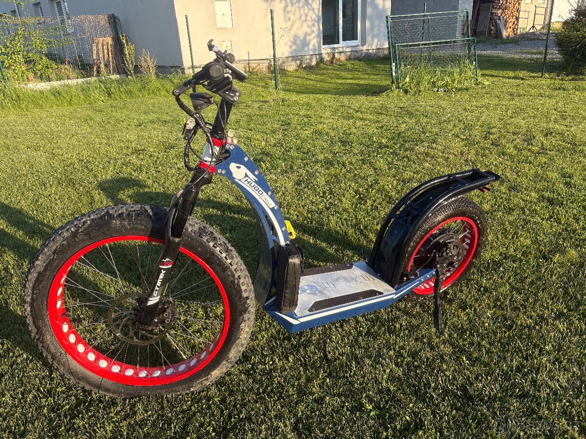 Koloběžka HUGO BIKE X