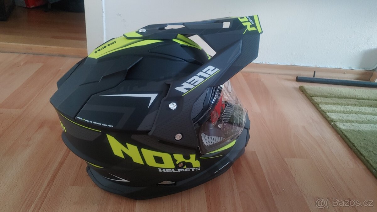 Nova helma NOX