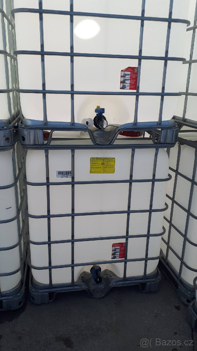 IBC nádrže kontejnery 1000 l