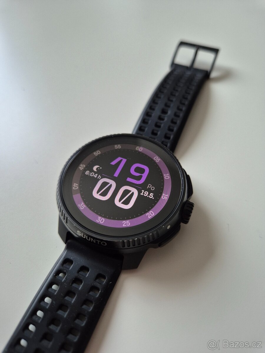 Smart watch/chytré hodinky Suunto Race