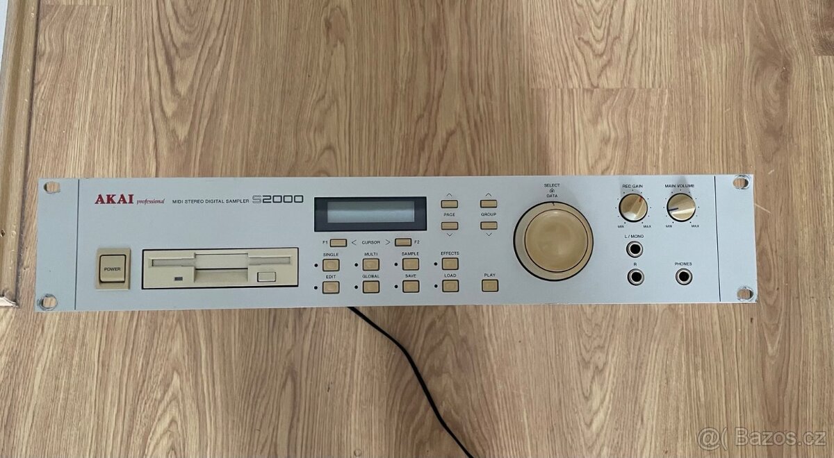 Akai S2000