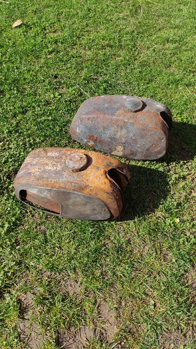 Nádrže + blatník Jawa 350/634