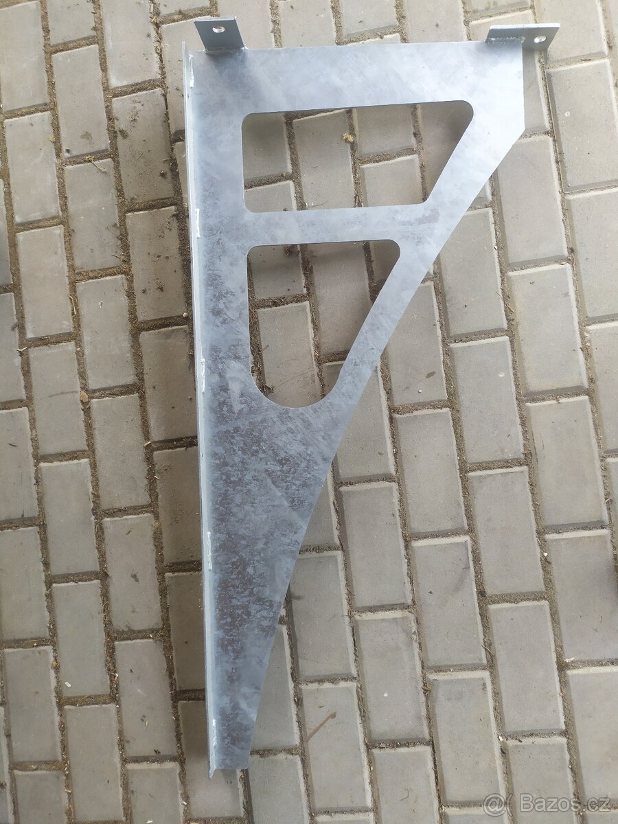 Konzole na přístřešek