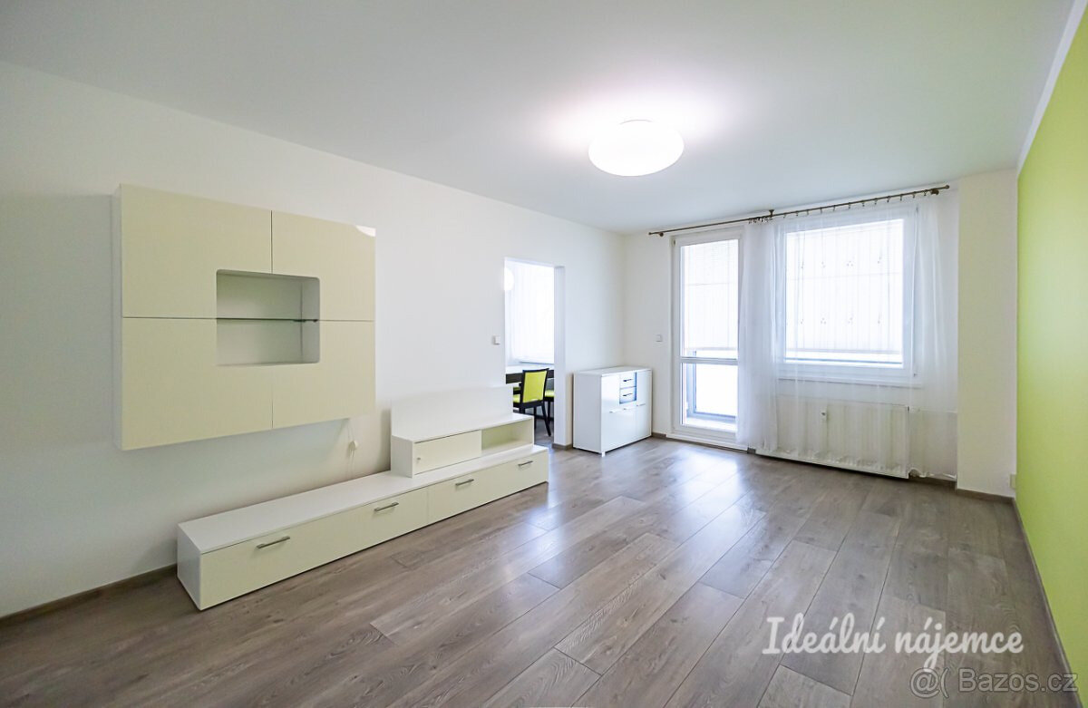 Pronájem bytu 3+1, Botevova, Modřany, 24900 Kč/měs, 72 m2