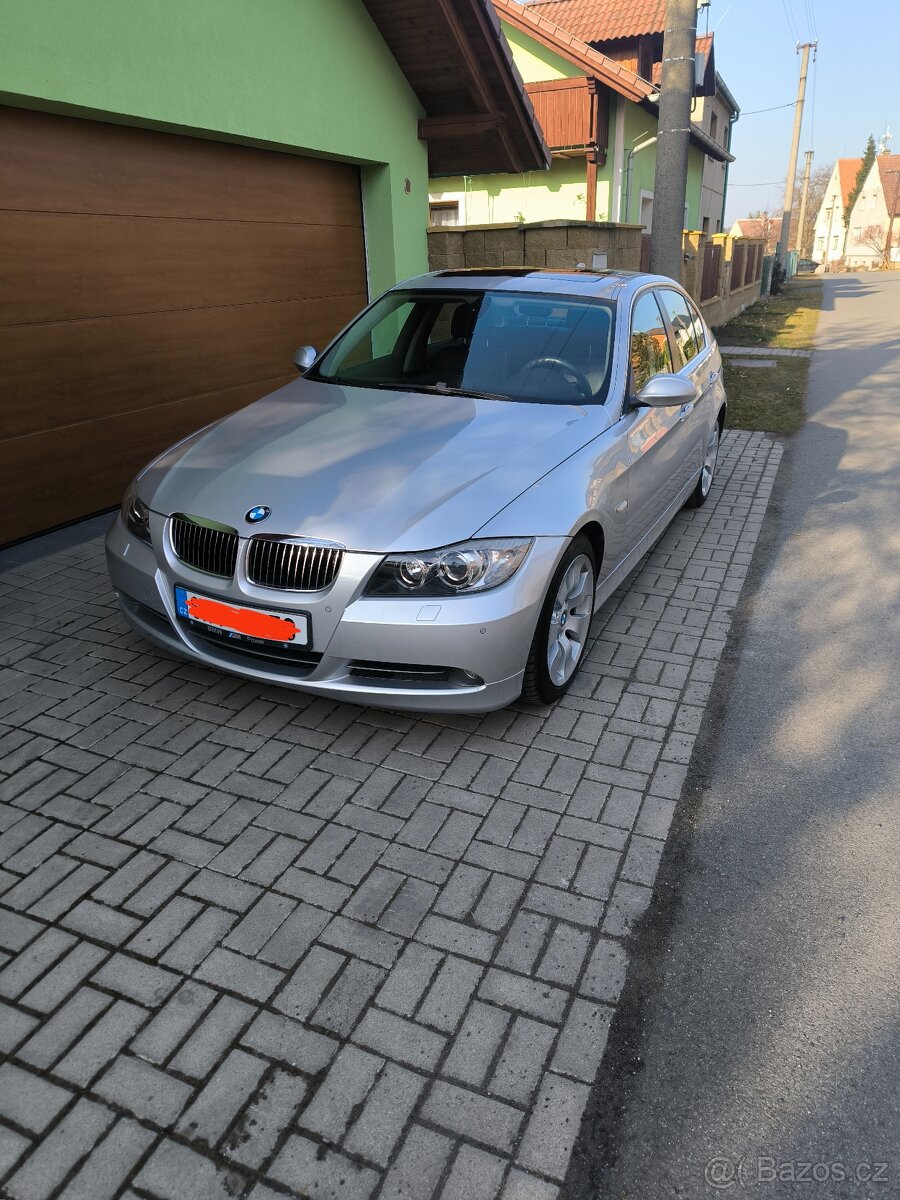 BMW 330i e90