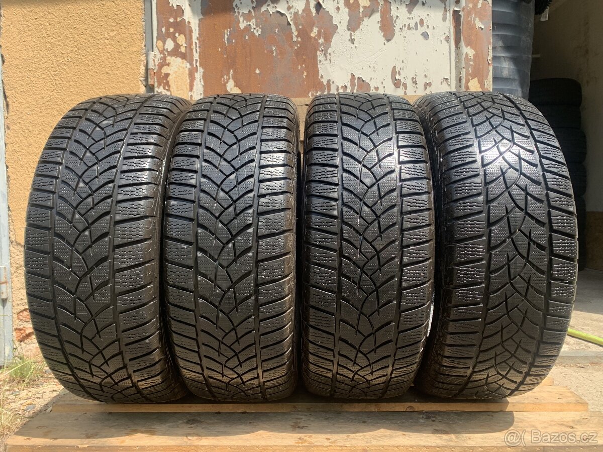 4ks 235/55/18 Good Year/2021/104H/zimní 6.6m