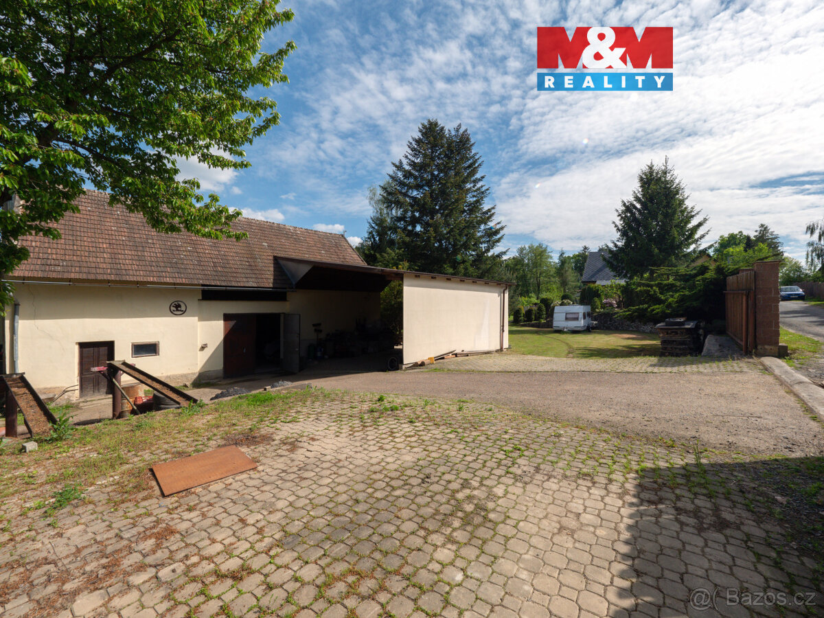 Prodej pozemku k bydlení, 1100 m²+ dílna, Strančice, Sklenka