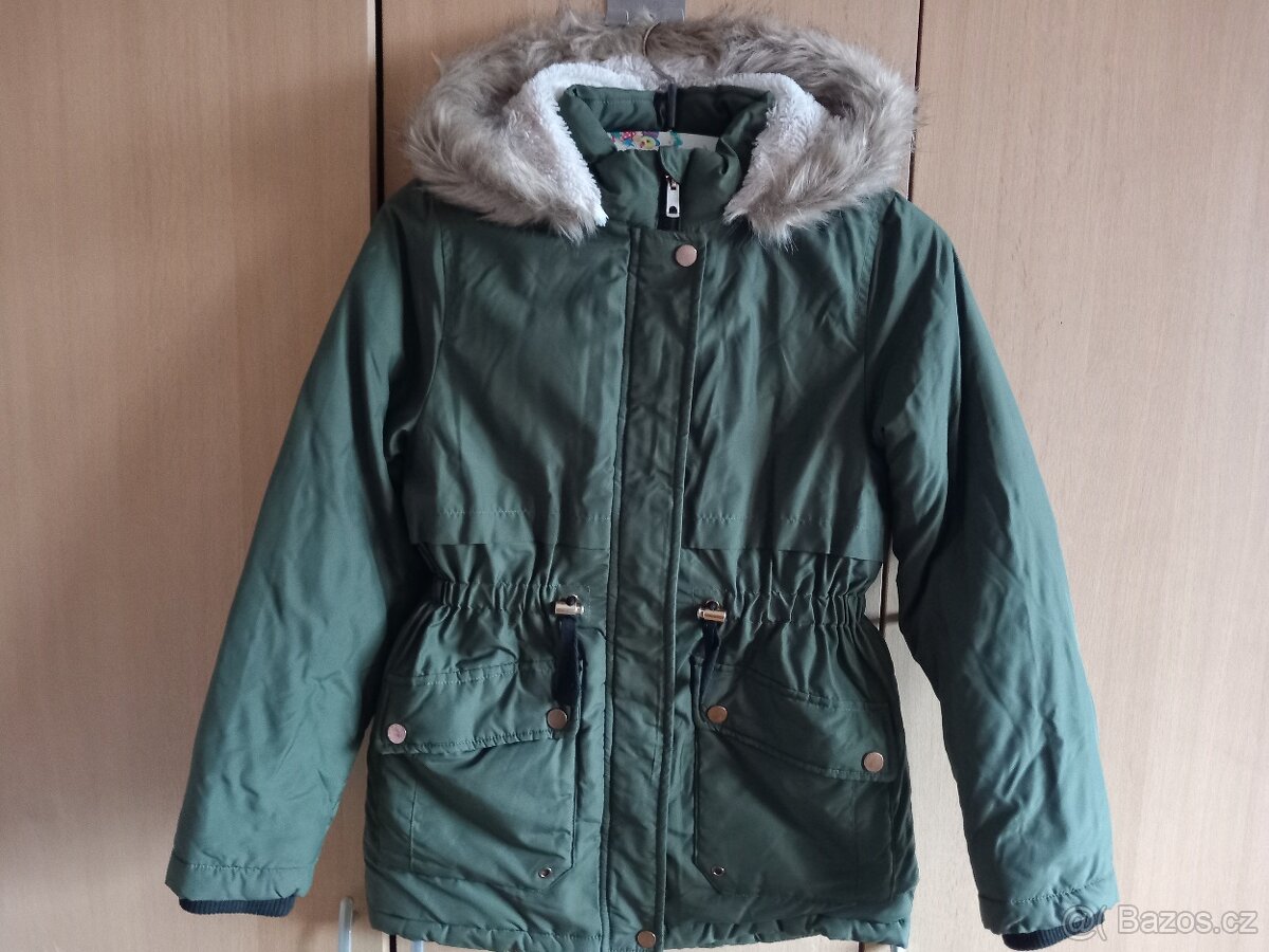 dívčí zimní bunda PRIMARK vel. 146 skoro nová