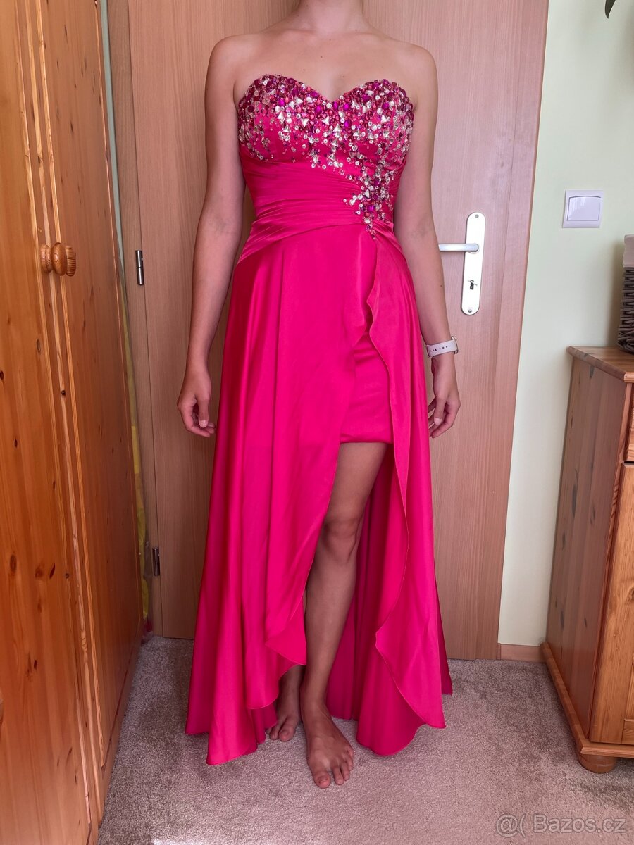 Plesové šaty