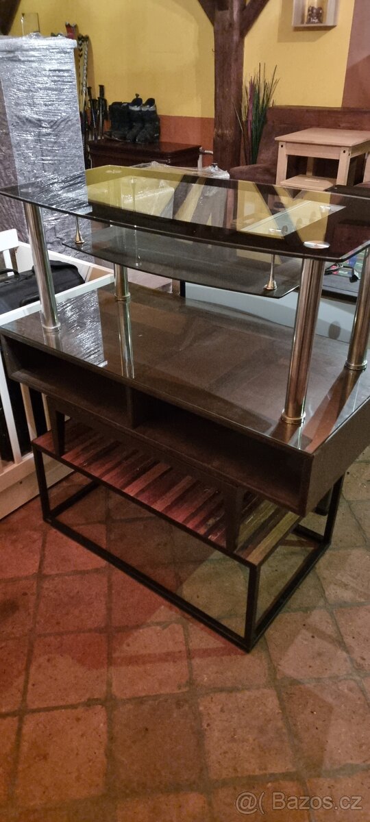 Různé konferenční stolky