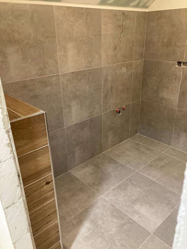 Zednické, obkladačské, malířské práce apod.