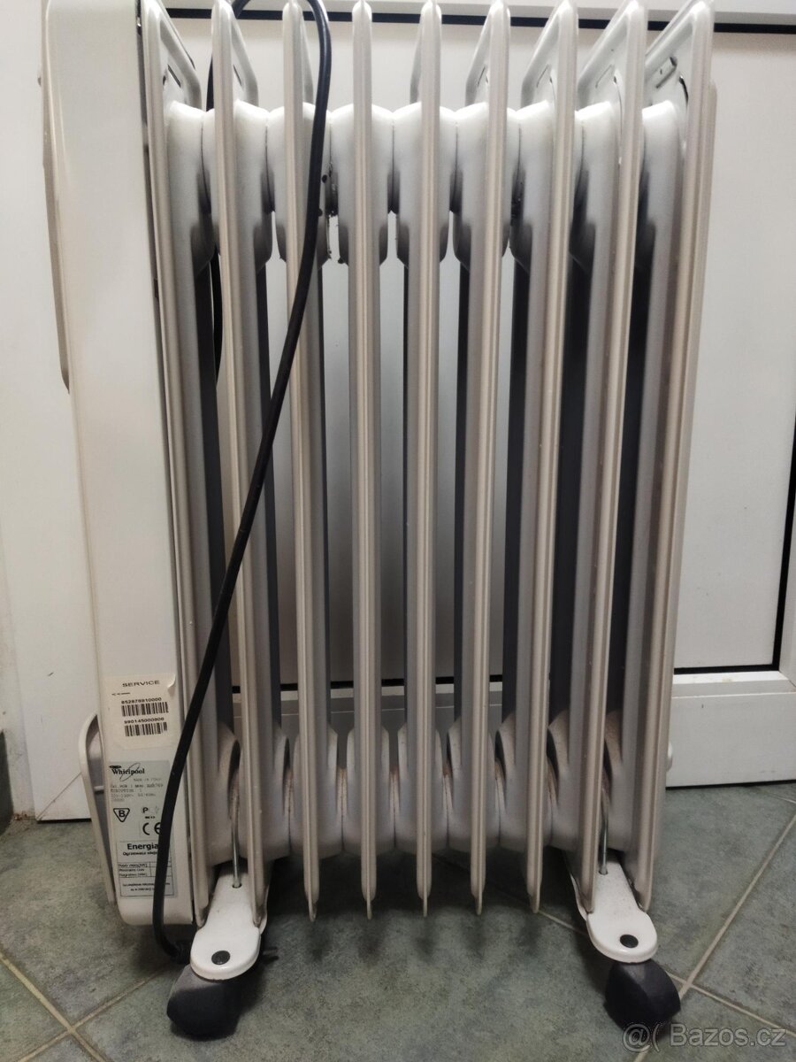 Olejový radiátor Whirlpool bílý