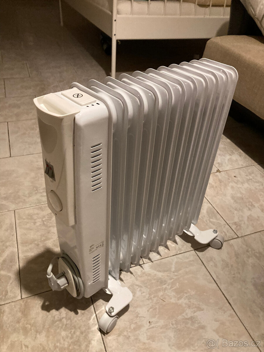 Olejový radiátor,  bílý, 2500 W