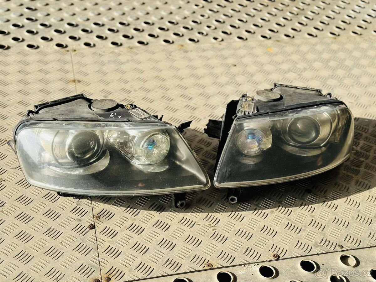 Světlomety Xenon Vw Touareg 2003-2006 / Náhradní díly