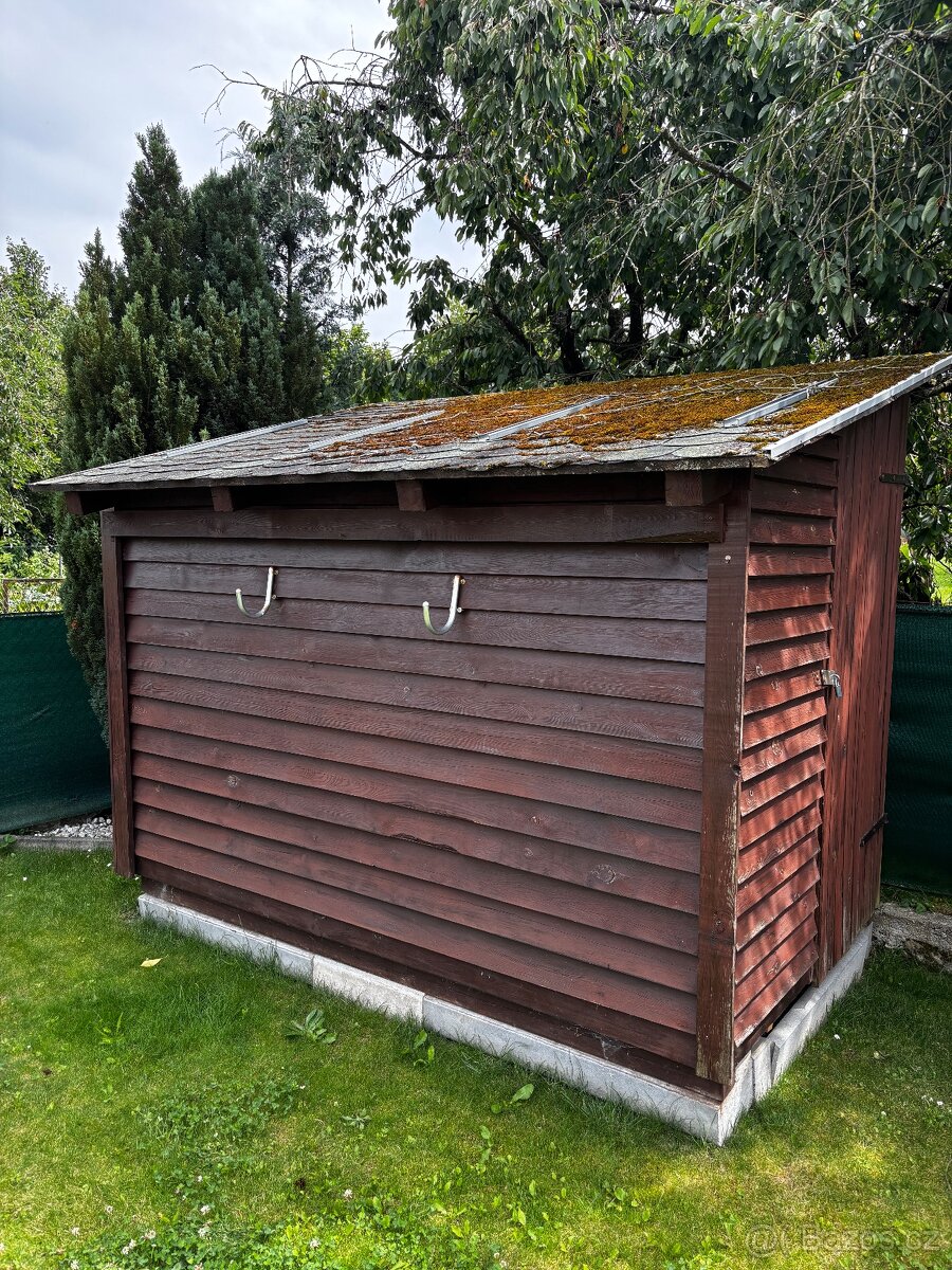 Dřevěný zahradní domek