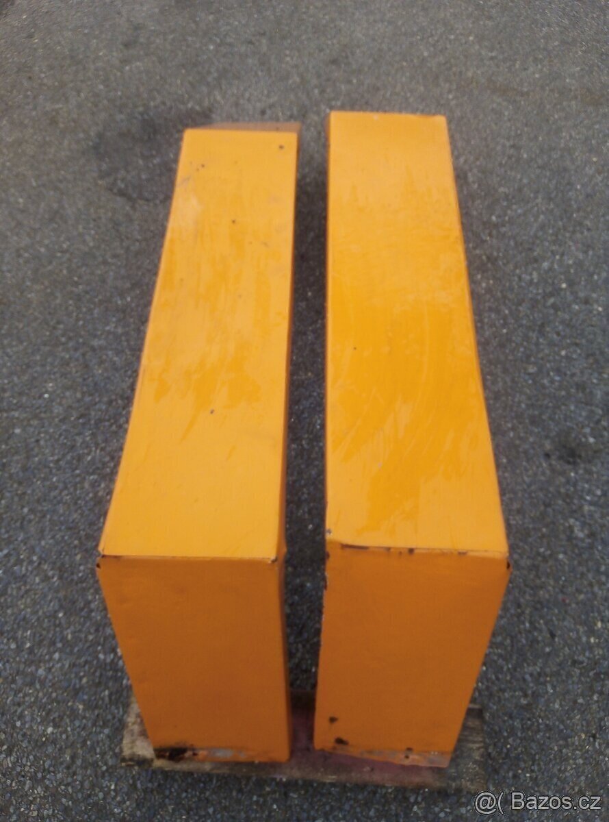 Nástavce blatníků Zetor 5211-7745.....