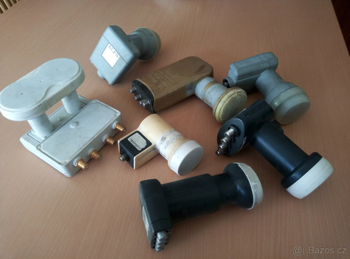 Satelitní konvertory (LNB) + příslušenství