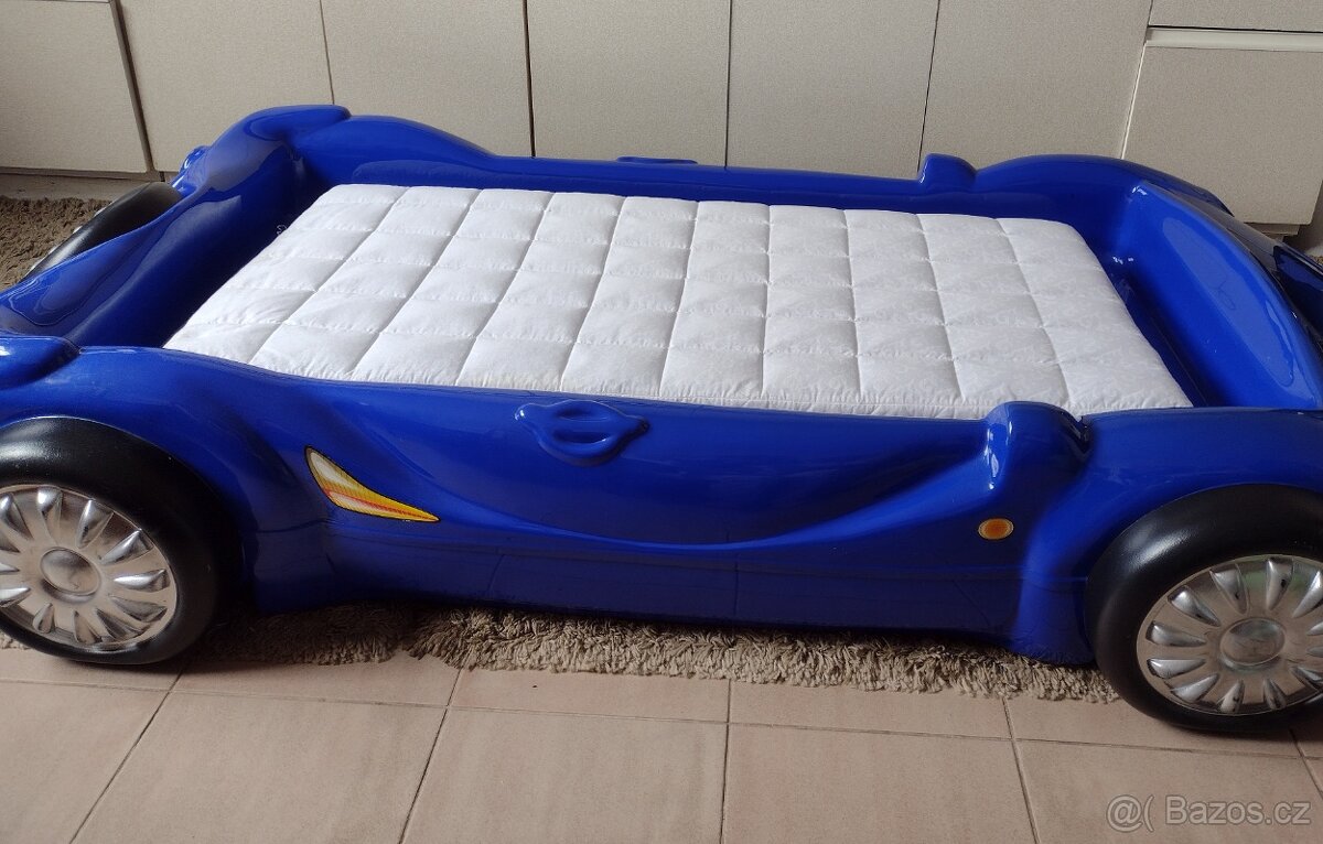 Dětská postel -auto