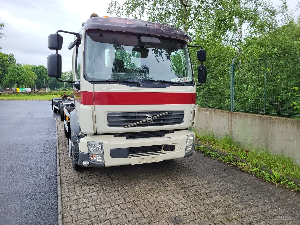Volvo FL - nosič kontejneru / s přívěsem - souprava