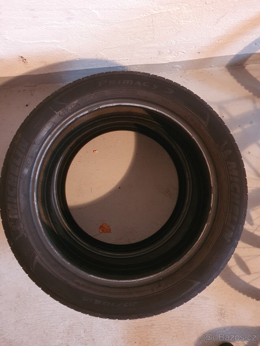 Letni pneu 215/50/18 92W