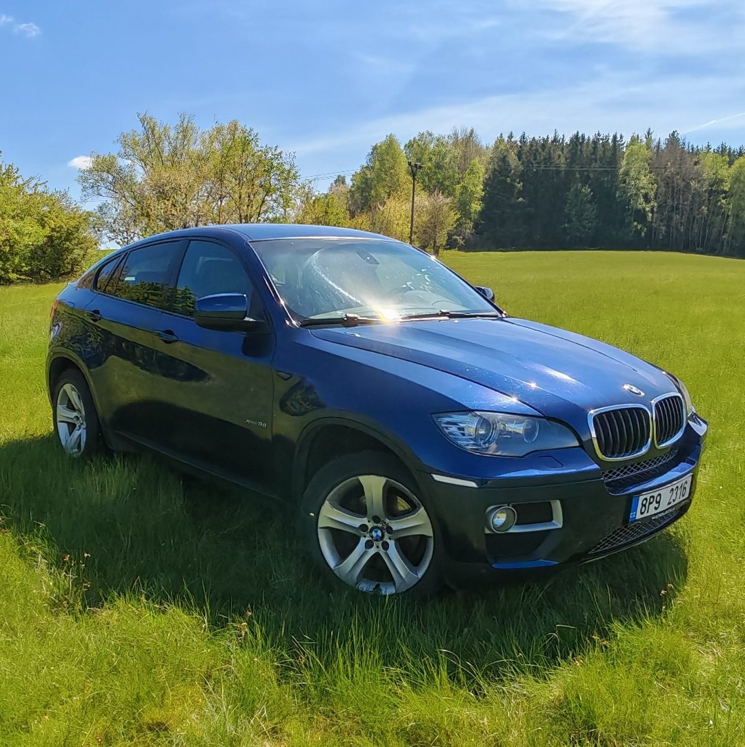 BMW X6 3,0D 2012 180Kw najeto 165 060km