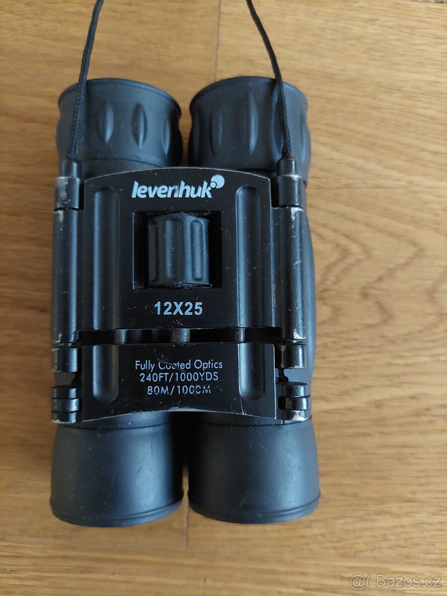 Binokulární dalekohled Levenhuk Atom 12x25