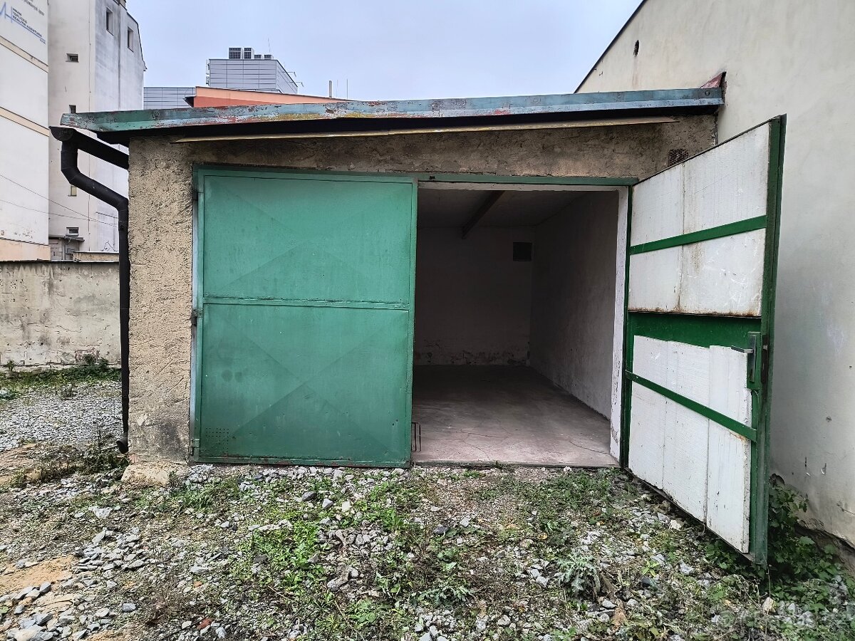 Garáž 26 m² – Teplice, Masarykova třída | Výnos 5,6 % |