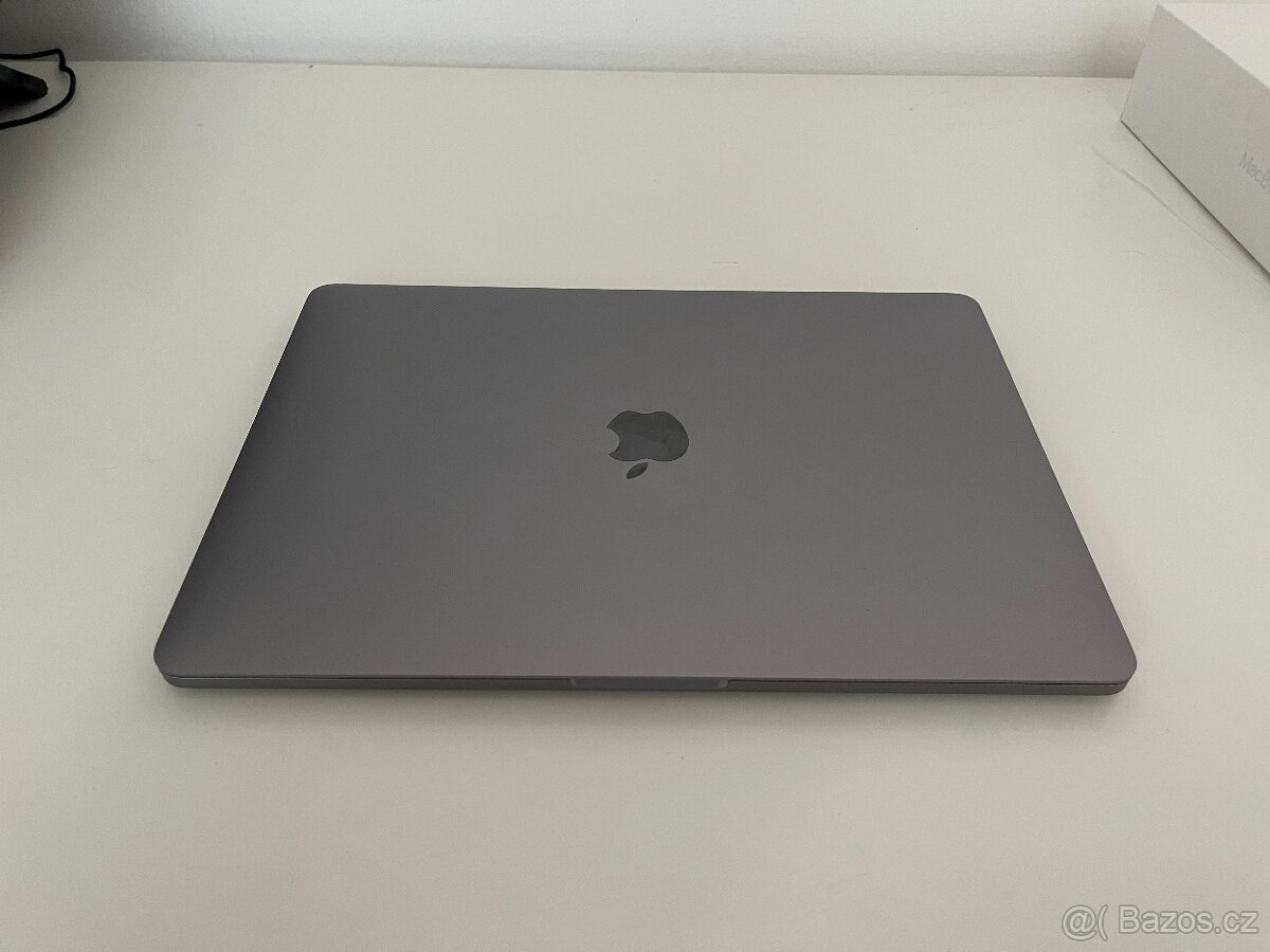 MacBook Pro M1 – 16 GB RAM, 512 GB SSD – Sleva možná