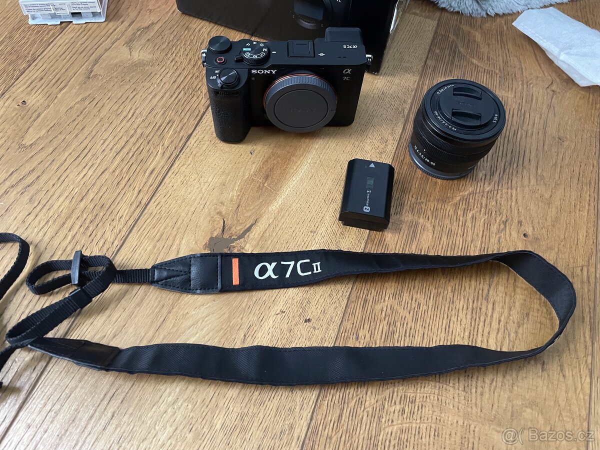 Sony A7C II + 28-60mm
