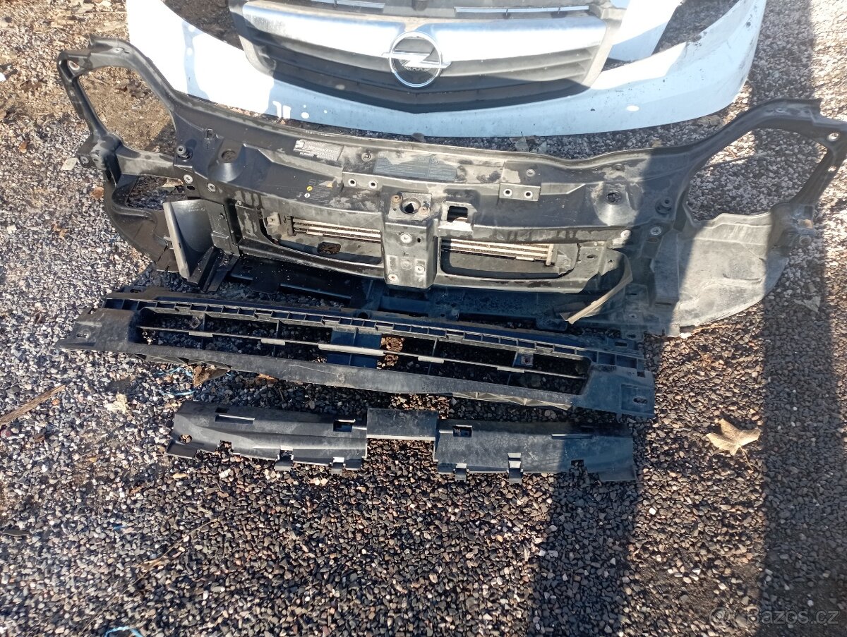 OPEL VIVARO RV 2014 PŘEDEK NA MODEL 2006-2015