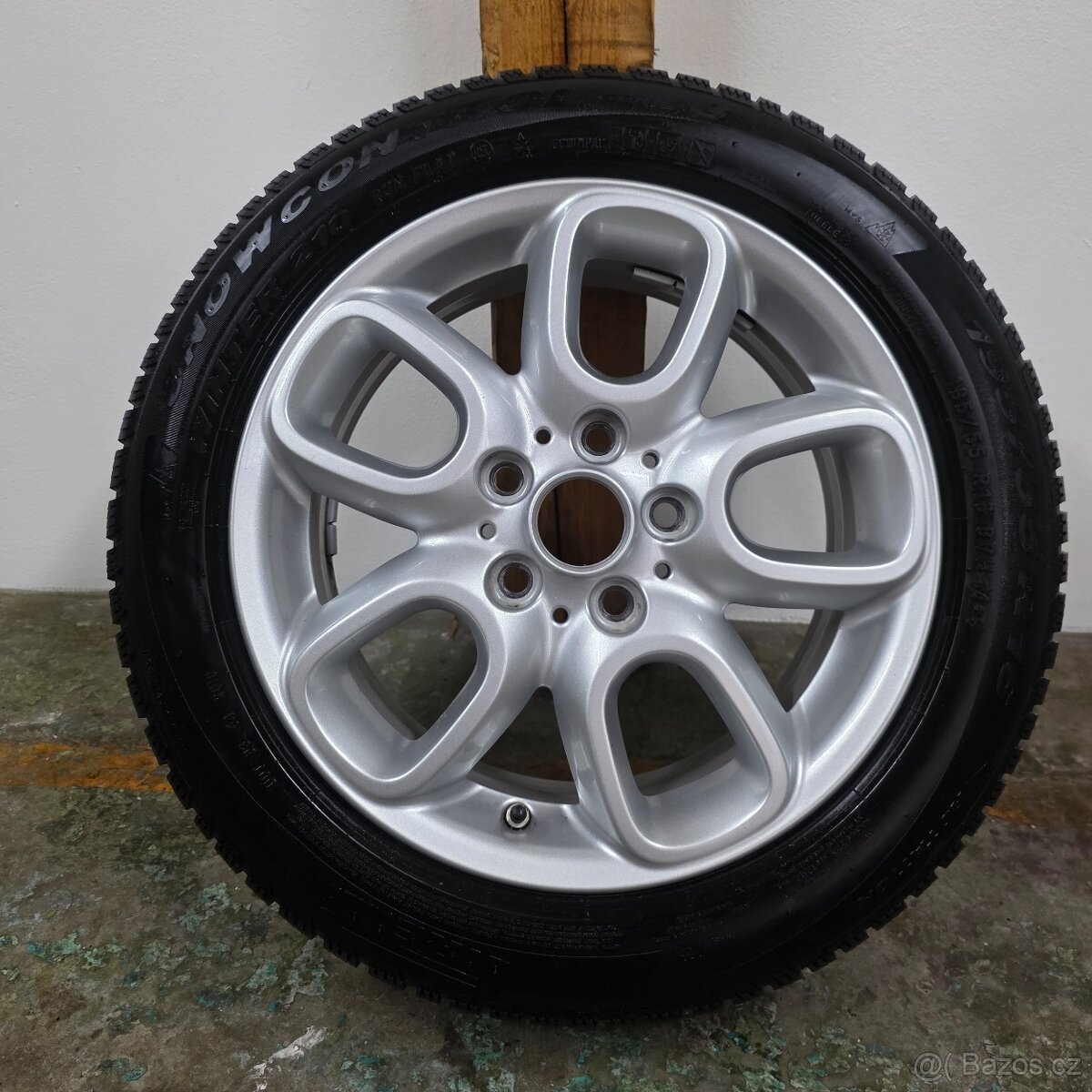 5x112 R16 Mini 195/55 R16 Pirelli