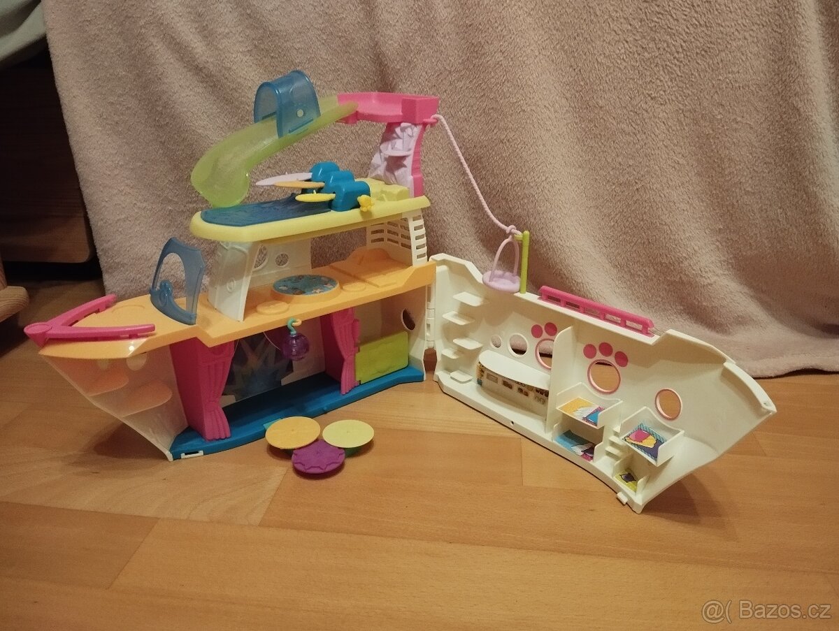 Hasbro Littlest Pet Shop Hrací set Výletní loď se 3 zvířátky
