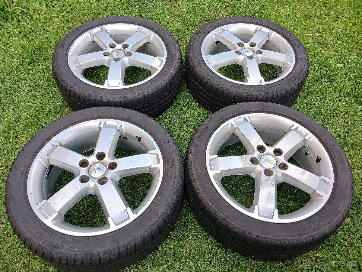 Hliníková kola Ford R17, 5x108, Et 52,5 vč. pneu