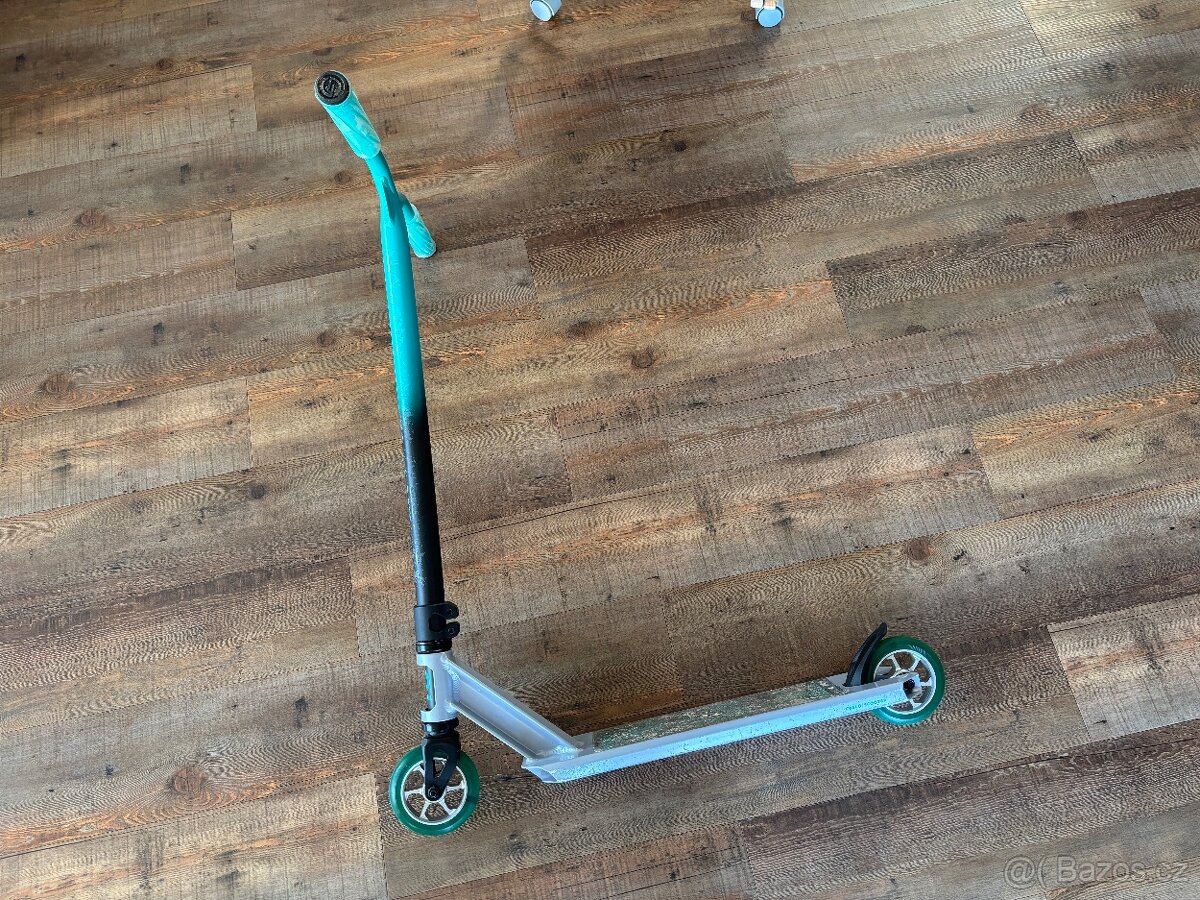 Freestyle kolobezka MF520
